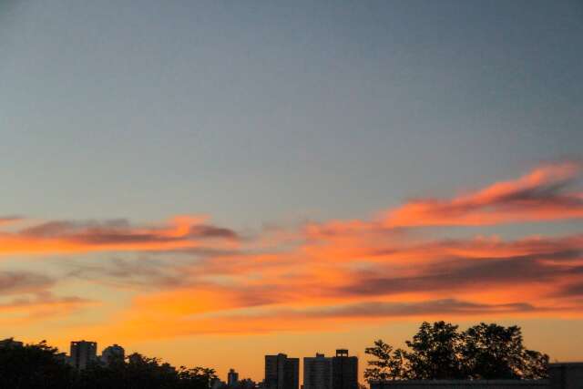 C&eacute;u aberto predomina e temperatura em MS pode chegar aos 38&ordm;