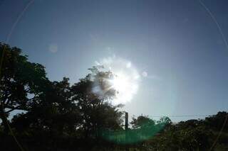 Dia ser&aacute; de calor e temporais isolados em Mato Grosso do Sul