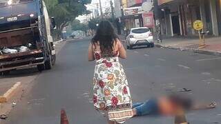 Pol&iacute;cia investiga se homem atropelado quis se jogar em frente a caminh&atilde;o de lixo