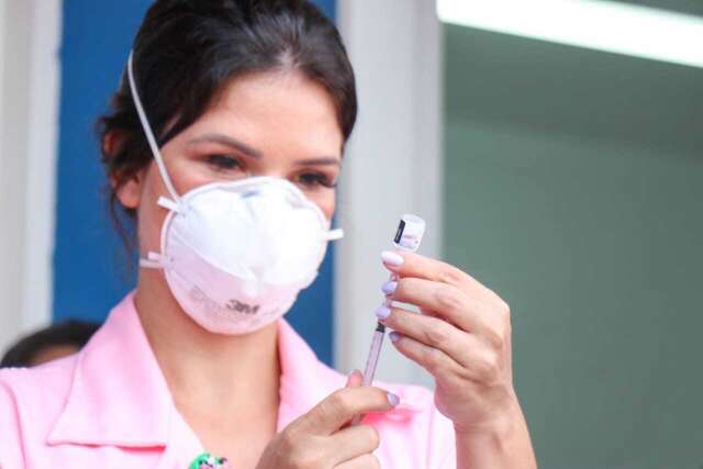 Neste domingo, 2,8 mil se vacinaram contra a covid em Campo Grande 