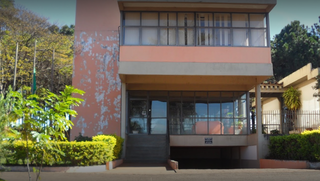 Fachada da Prefeitura de Glória de Dourados, município com pouco mais de 9 mil habitantes (Foto: Google Street View)