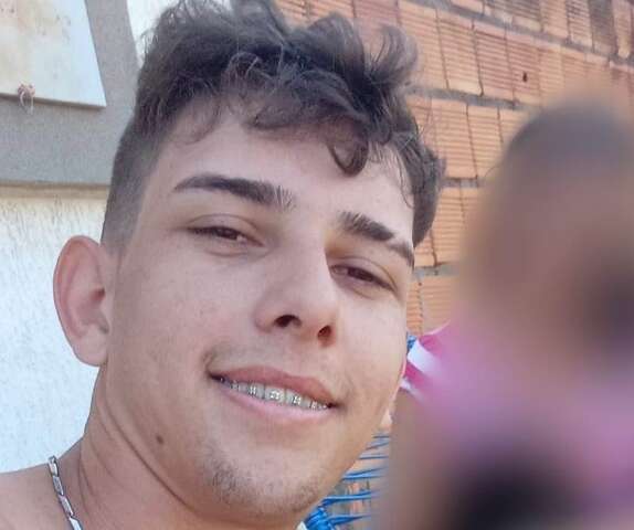 Acusada de matar marido diz que amante desferiu facadas e &ldquo;desovou&rdquo; corpo