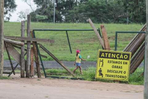 Abandonado, Parque do S&oacute;ter &eacute; esconderijo para ladr&otilde;es, reclamam moradores