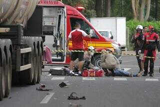Morre 2&ordf; v&iacute;tima de colis&atilde;o entre moto e caminh&atilde;o