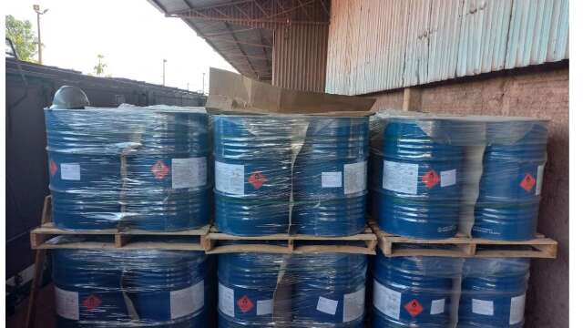 PF apreende 56 mil litros de solvente usado na produ&ccedil;&atilde;o de coca&iacute;na