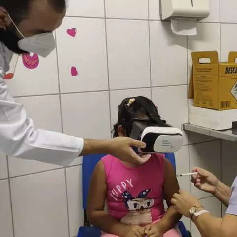 Joia de gelo e pedra de fogo substituem algod&atilde;o com &aacute;lcool e picada de vacina 