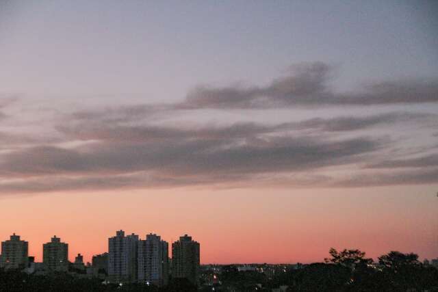 MS tem alerta de chuva forte e Capital registrar&aacute; m&aacute;xima de at&eacute; 32&ordm;C