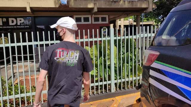 Preso o jovem que torturou e matou gatinha em bairro nobre de Dourados