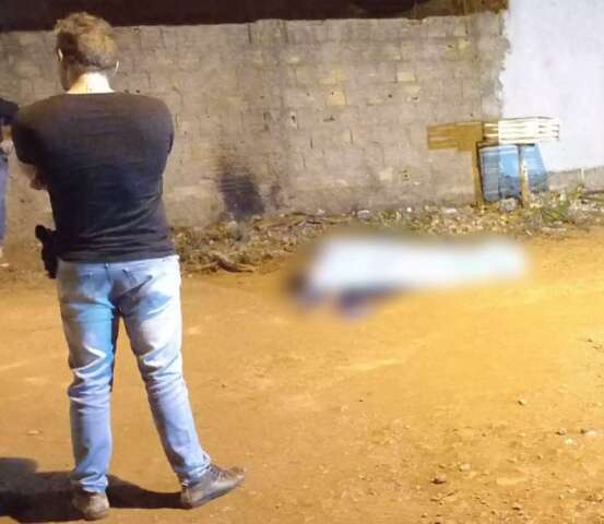 Taxista mata assaltante a facadas durante tentativa de roubo