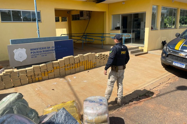 Homem &eacute; preso transportando 267 kg de coca&iacute;na e produtos contrabandeados 
