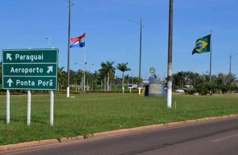 Paraguai suspende restrições contra covid na fronteira e focará na vacinação