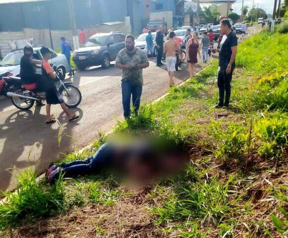 Sil&ecirc;ncio impera e pol&iacute;cia sem pistas de pistoleiros que mataram 2 na fronteira