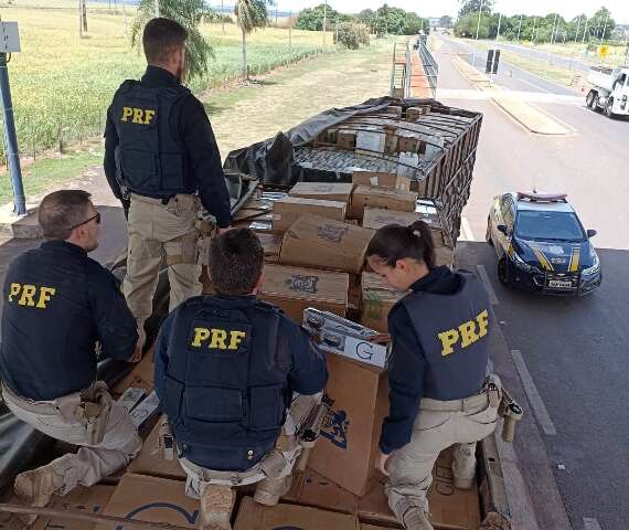 Catarinense &eacute; preso com pistola, agrot&oacute;xico e cigarro paraguaio em bitrem