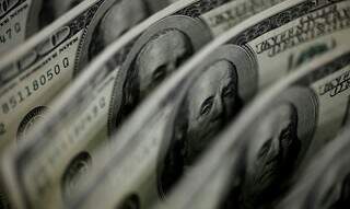 O dólar comercial encerrou esta sexta-feira (25) vendido a R$ 5,156, com alta de R$ 0,051 (+0,99%). (Foto: Reuters)