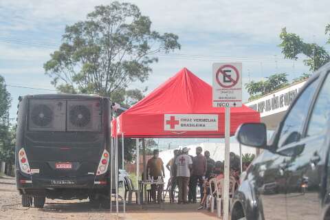 Plantão para vacina contra covid é das 7h30 às 18h neste sábado