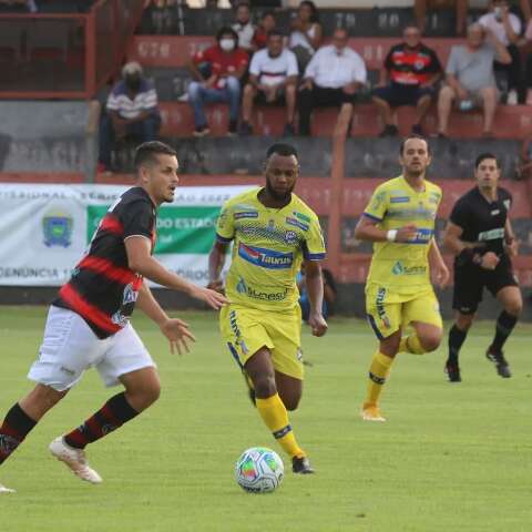 Com Comer&aacute;rio adiado, Estadual ter&aacute; tr&ecirc;s partidas neste s&aacute;bado