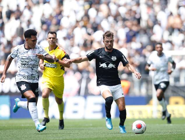 Em jogo disputado, Corinthians vence Red Bull e tem expectativa com novo t&eacute;cnico