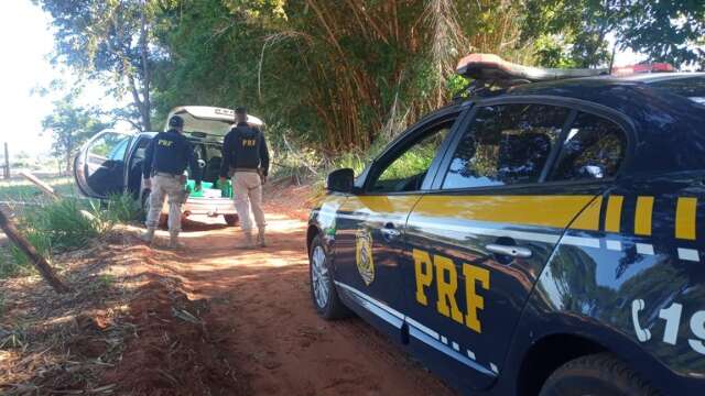 Em persegui&ccedil;&atilde;o, traficante sai correndo, mas acaba preso com maconha e skunk 