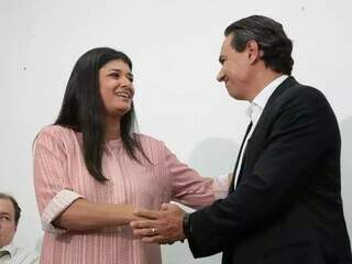 Rose Modesto e Marquinhos Trad durante encontro em 2017; ela, governadora em exercício à época e ele, no primeiro mandato como prefeito da Capital. (Foto: Campo Grande News/Arquivo)