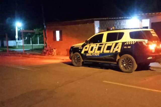 Homem usando tornozeleira &eacute; executado em bar com tr&ecirc;s tiros na cabe&ccedil;a