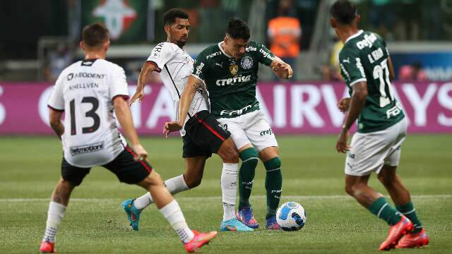 Palmeiras faz 2 a 0 sobre o Athletico e conquista a Recopa Sul-Americana