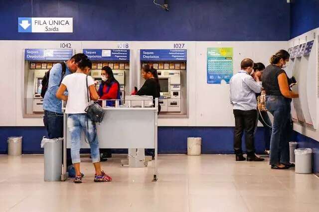 Maioria diz que nunca recebeu atendimento banc&aacute;rio em menos de 15 minutos 