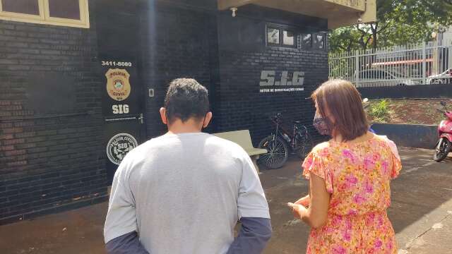 Acusado de ajudar irm&atilde;o a matar inimigo com 15 facadas se entrega &agrave; pol&iacute;cia