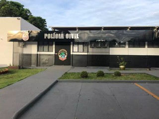 Homem &eacute; preso em flagrante por quebrar dentes de esposa a golpes de capacete
