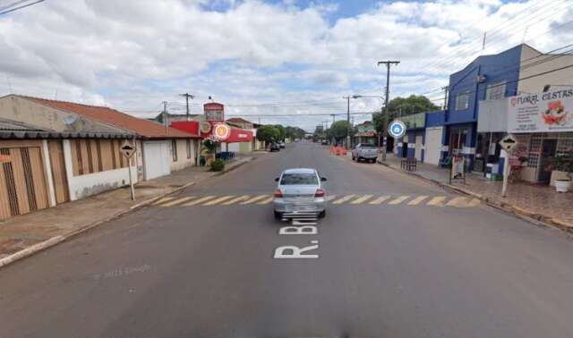 Quebra-molas &eacute; retirado da Rua Brilhante e causa transtornos