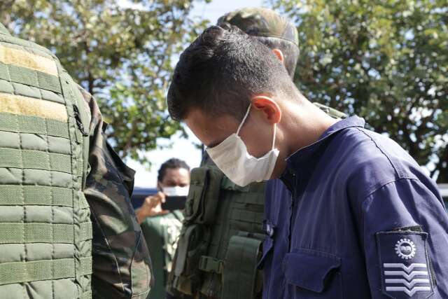Aeron&aacute;utica apura conduta de militar e pede acesso a processo sobre assassinato