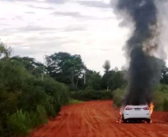 Pol&iacute;cia decreta sigilo na investiga&ccedil;&atilde;o de morte em carro incendiado