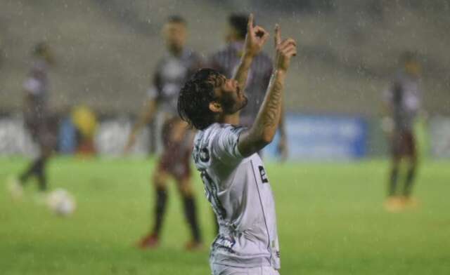 Nos p&ecirc;naltis, Santos vence o Fluminense-PI e avan&ccedil;a na Copa do Brasil 