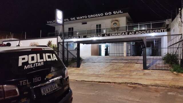 Fonoaudi&oacute;logo &eacute; preso por abusar de paciente de 8 anos em consult&oacute;rio