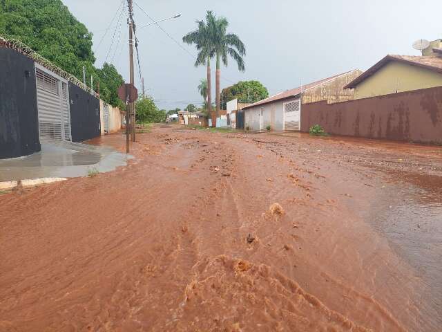 Lageado registra enxurrada em menos de 30 minutos de chuva