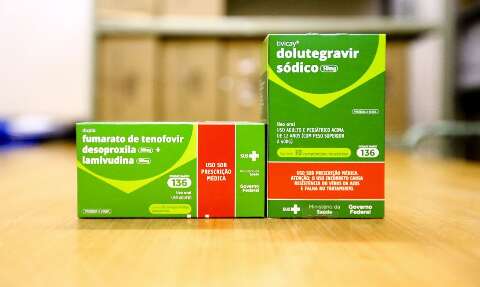 Fiocruz inicia distribui&ccedil;&atilde;o do antirretroviral para tratar pessoas com HIV