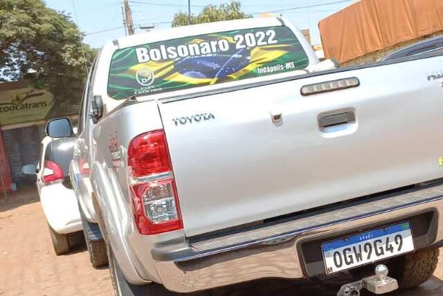 Homem &eacute; assaltado em casa, fica de ref&eacute;m e bandidos fogem com Hilux