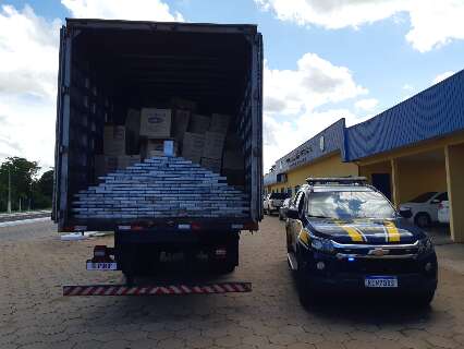Caminhoneiro transportava R$ 29 milhões em cocaína dentro de caixas de macarrão