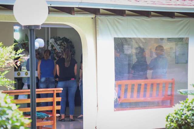 &quot;Lembran&ccedil;a &eacute; o que confortar&aacute;&quot;, diz fam&iacute;lia de mulher morta atropelada