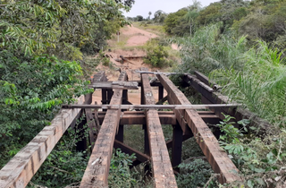 Estrutura antiga que será substituida por ponte de concreto (Foto: Divulgação)