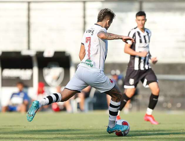 Com reservas, Vasco bate Resende e vai encarar o Flamengo na semifinal