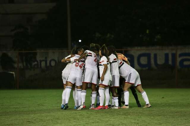 De virada, S&atilde;o Paulo vence o Real Bras&iacute;lia por 3 a 1 