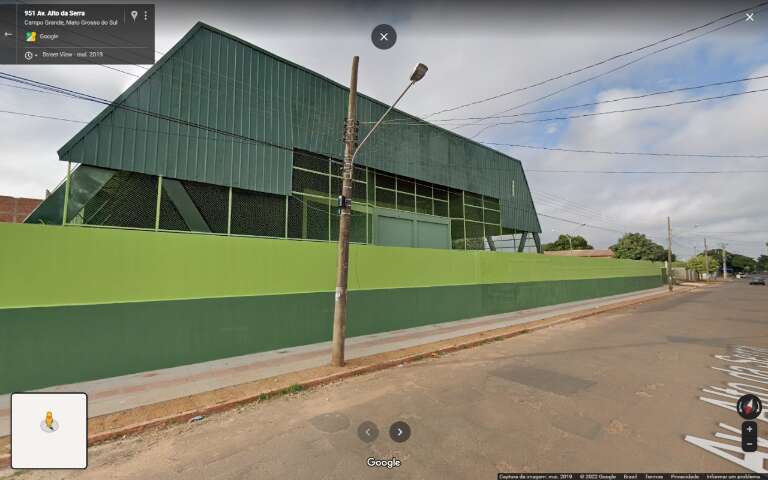 Em foto tirada em maio de 2021, muro estava reformado e pintado. (Foto: Reprodução/Google Maps)