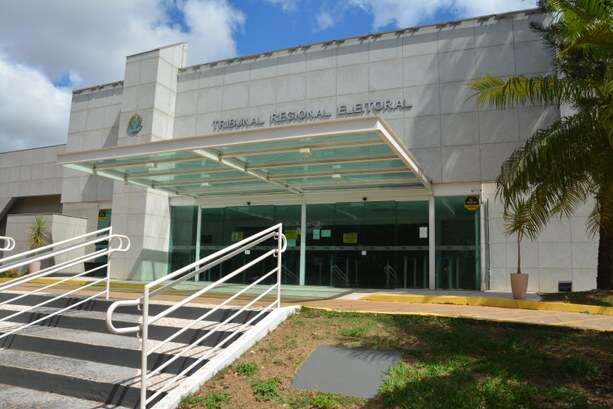 Com sal&aacute;rio de R$ 1 mil, inscri&ccedil;&otilde;es para est&aacute;gio no TRE terminam amanh&atilde;