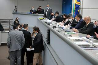 Vereadores de Campo Grande em plenário durante sessão ordinária. (Foto: Divulgação/CMCG)