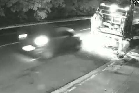 Vídeo mostra momento em que motorista embriagado atropela gari