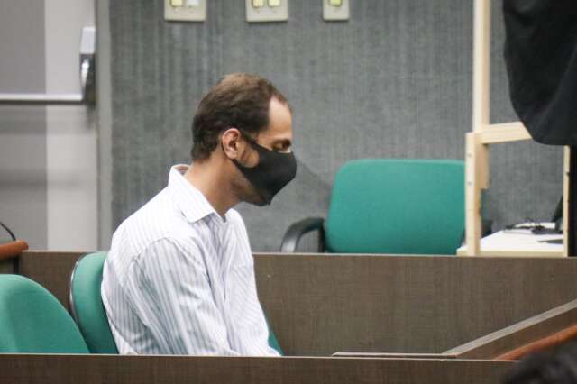 Jovem que matou pai com tiro &quot;acidental&quot; consegue perd&atilde;o judicial