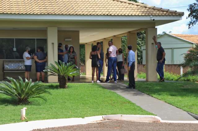 Fam&iacute;lia esperava milagre, mas sepultou trabalhador nesta sexta