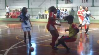Lance de jogo do futsal feminino da Copa Pelezinho (Foto: Divulgação)