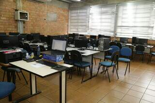 Sala de informática pode ficar apenas para alunos com mais de 2 anos. (Foto: Kísie Ainoã/Arquivo)