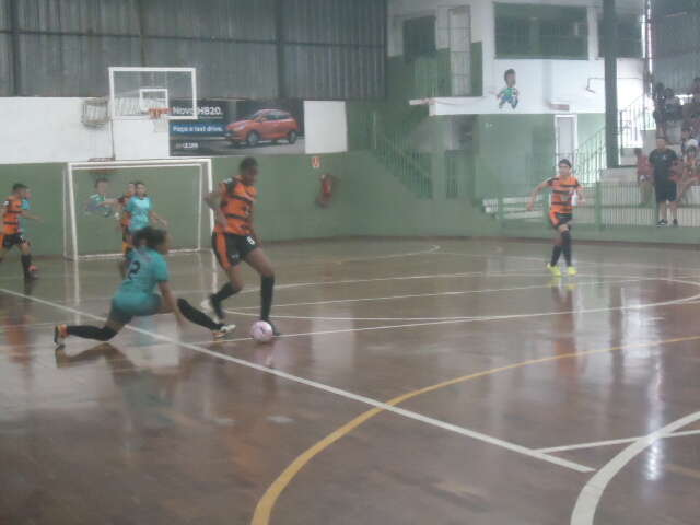 Rodada de abertura da Copa Pelezinho de Futsal Feminino tem 34 gols marcados